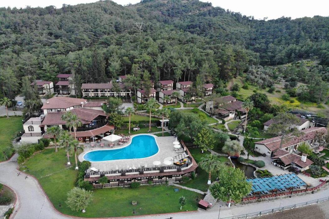 Hotel Berke Ranch and Nature Transfer