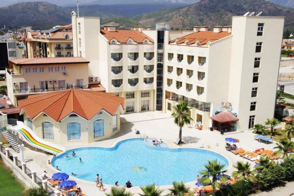 Larissa Inn Hotel Transfer