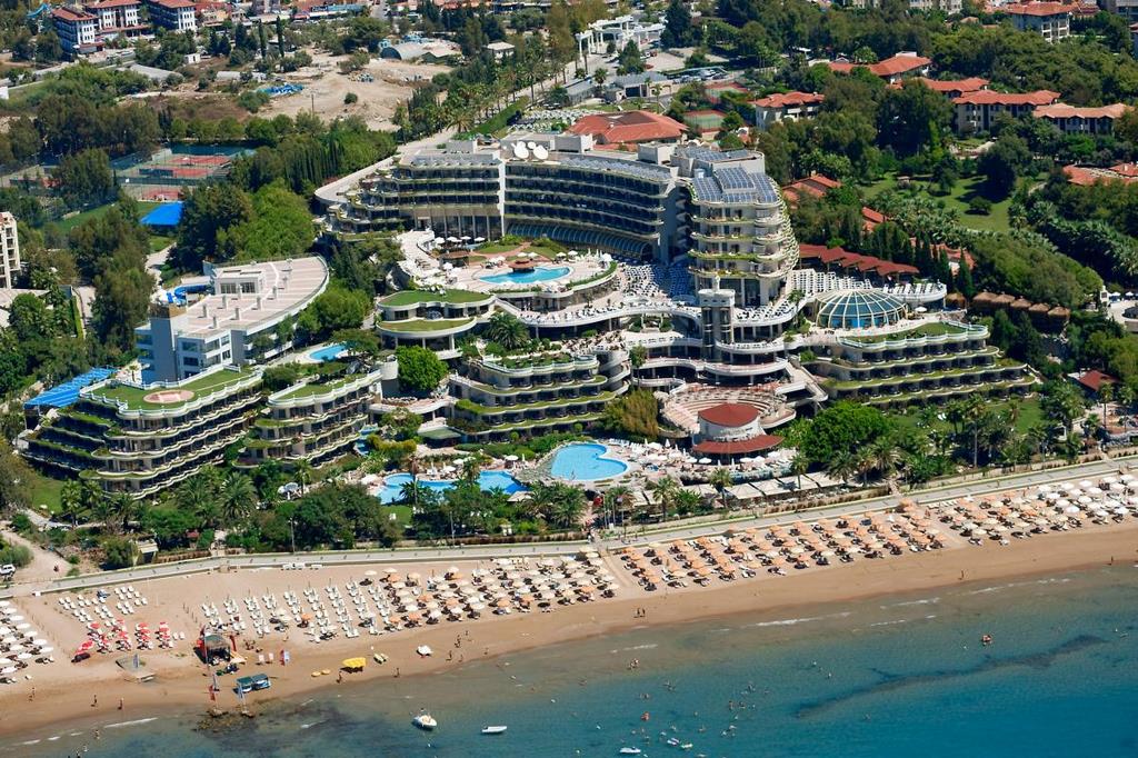 Crystal Sunrise Queen Luxury Resort Transfer