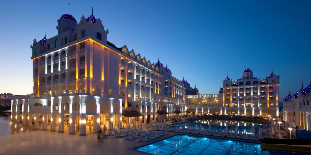 Oz Hotels Side Premium Transfer